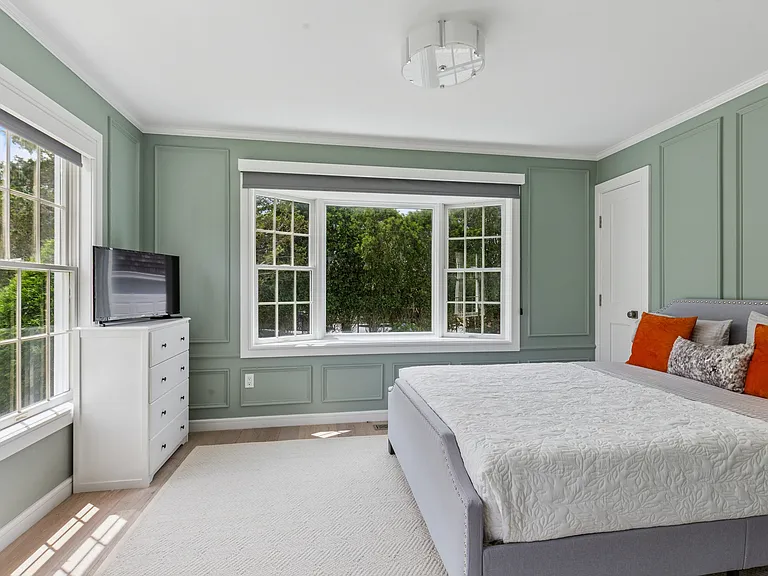 189 Somerset Ave — Photo 14