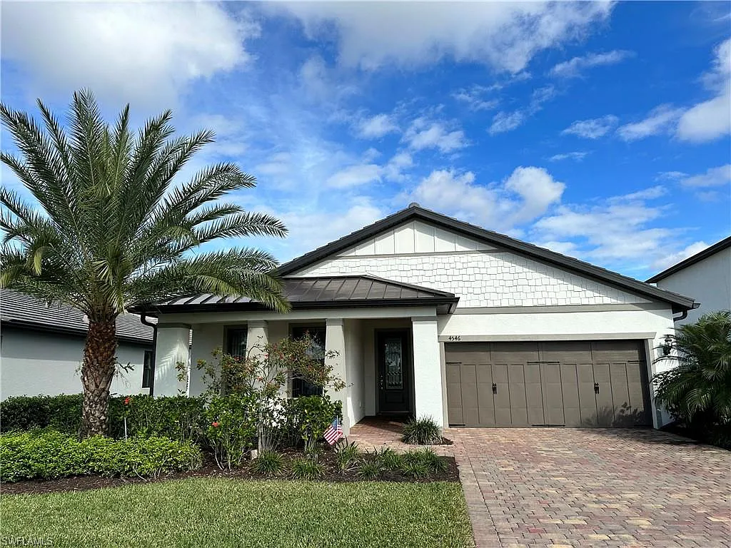 3 bed, 2.5 bath, 2104 sqft, $3,900 — Photo 2