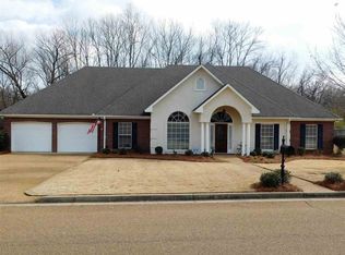 204 Overlook Dr, Brandon, MS 39042