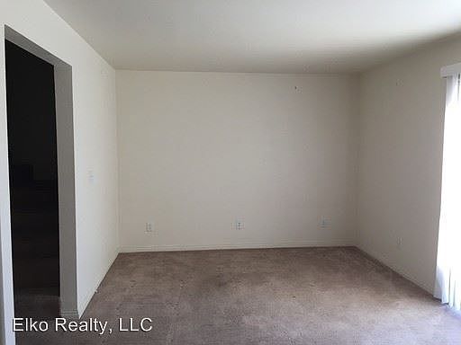 2nd image of 1625 Winchester Dr APT B