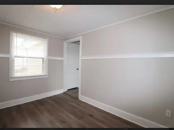 612 Clinton Ave, Middlesex, NJ 08846