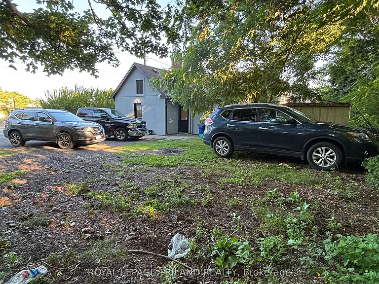 325 George St #4 — Photo 9