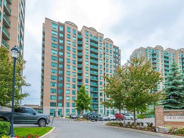1st image of 23 Oneida Cres #Penthouse 13
