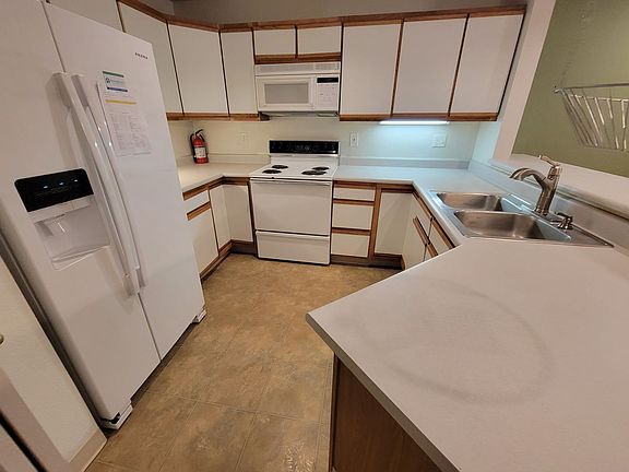 4th image of 33 S Boulder Cir APT 203