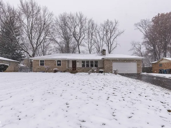 5335 Ashbourne Ln, Indianapolis, IN 46226