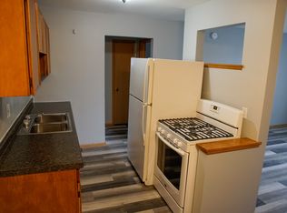 5340 Hanson Ct N APT 1, Minneapolis, MN 55429