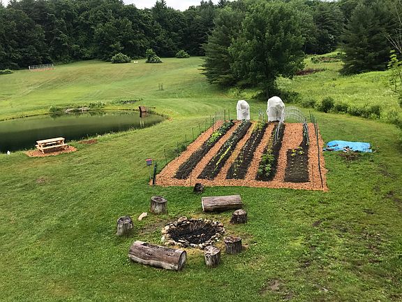 2nd image of 928 Lee Rd #3