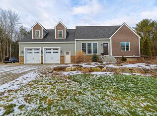 3 Elkins Rd, Epsom, NH 03234