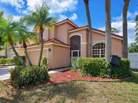 Home For Sale In LAKE POINTE