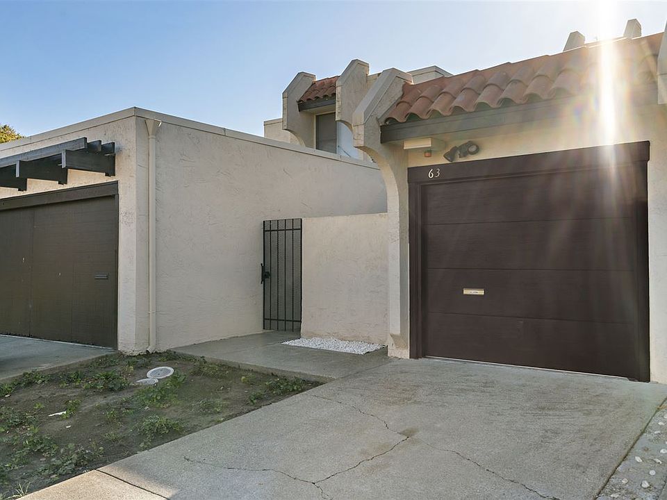 1st image of 63 Villa Dr