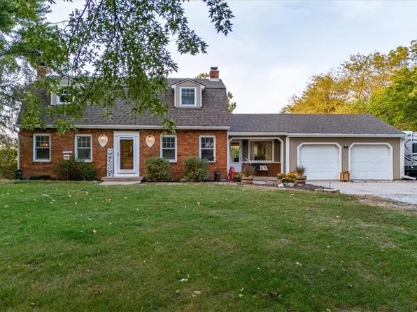 15603 Tipton Rd, Smithville, MO 64089