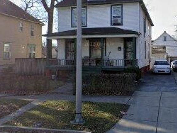 2nd image of 1668 Euclid Ave #2
