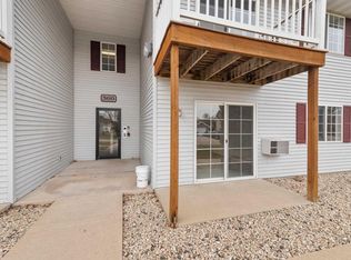 360 Sunset Rd APT 2, Columbus, WI 53925