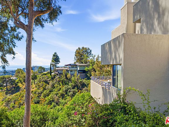 2nd image of 12268 Canna Rd