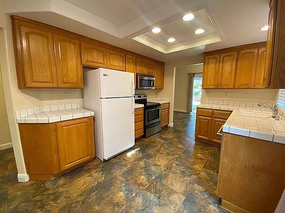 4th image of 4237 Garibaldi Pl