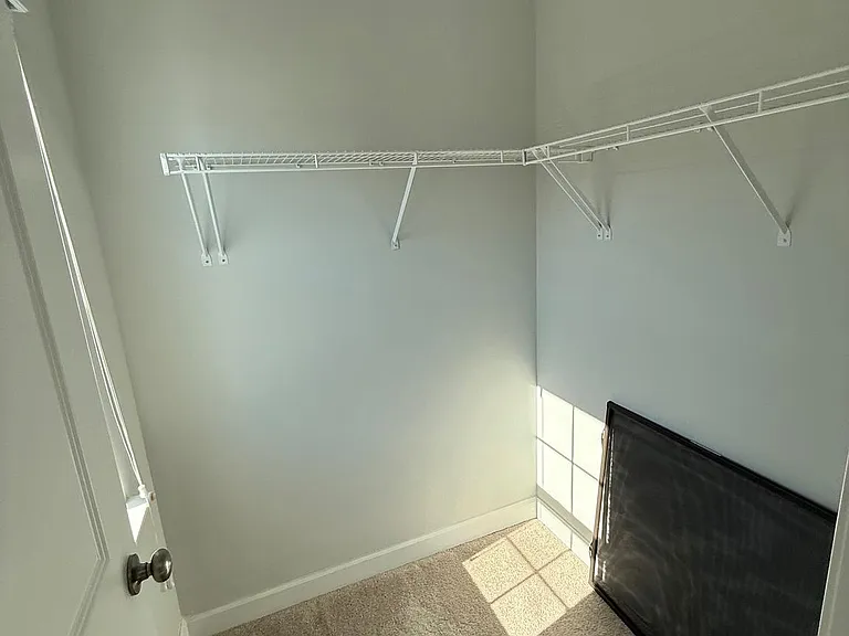620 Leigh Way — Photo 5