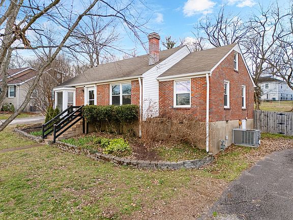 3rd image of 5632 Kendall Dr