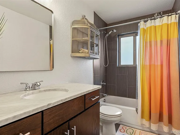 2576 Krameria St — Photo 10