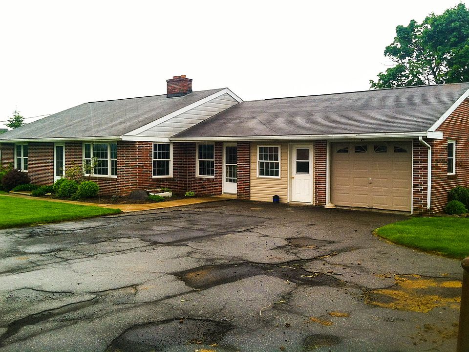 1134GeorgetownRd_FrontExt_05232014