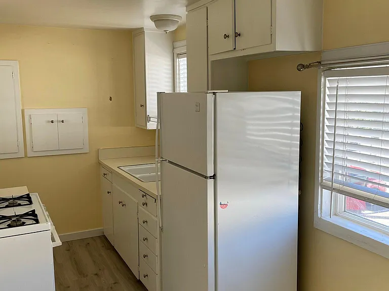 4020 Miller Way — Photo 8