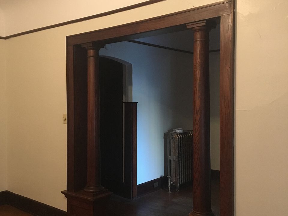Living room pass through to front parlor