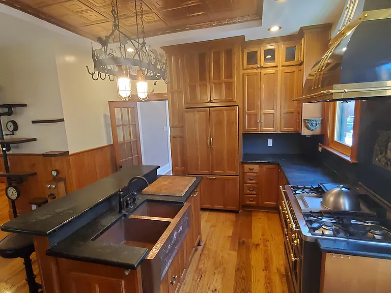 Kitchen 2