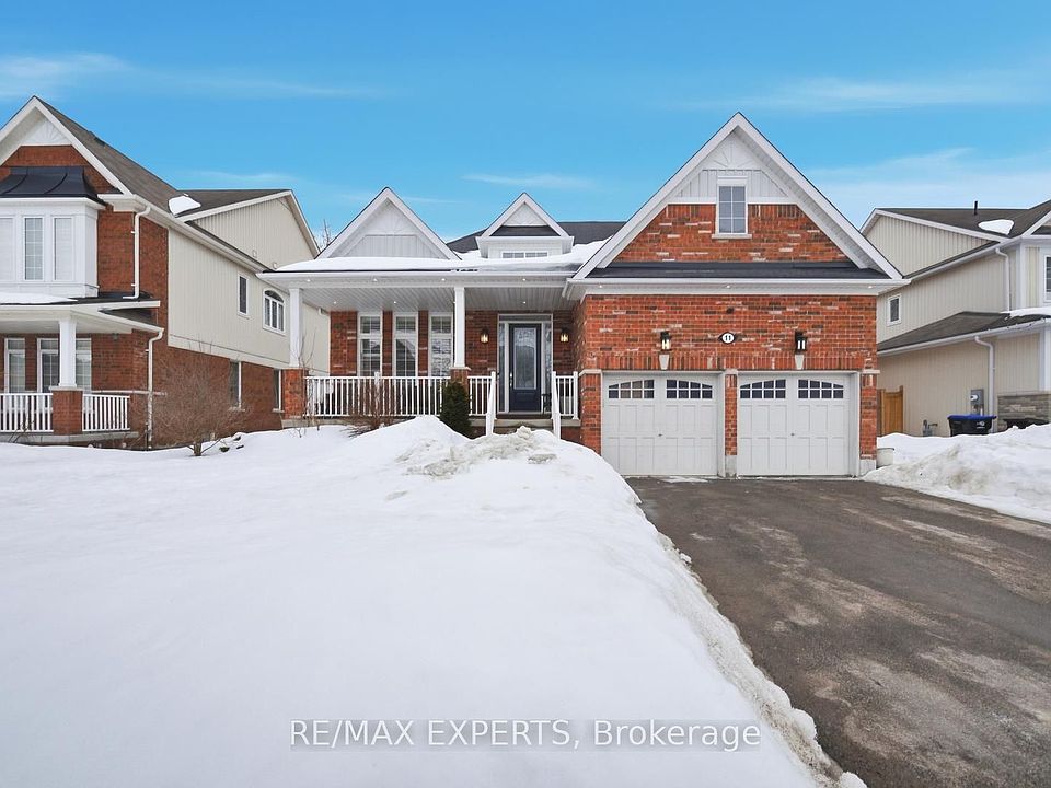 1st image of 11 Collier Cres