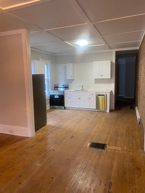 1st image of 1464 W 50th St #1