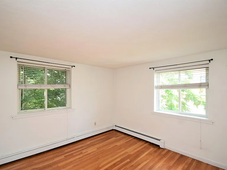 135 Inman St #12 — Photo 8