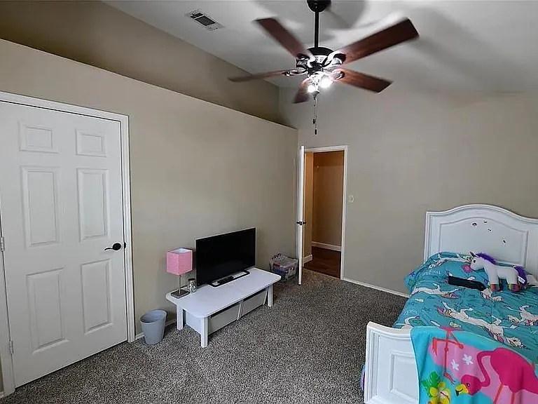 525 Blair Meadow Dr — Photo 9