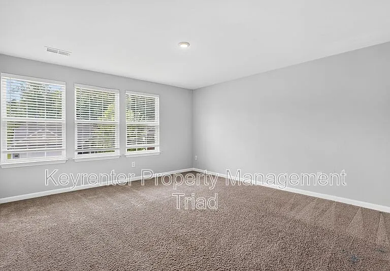 5109 Black Forest Dr — Photo 43
