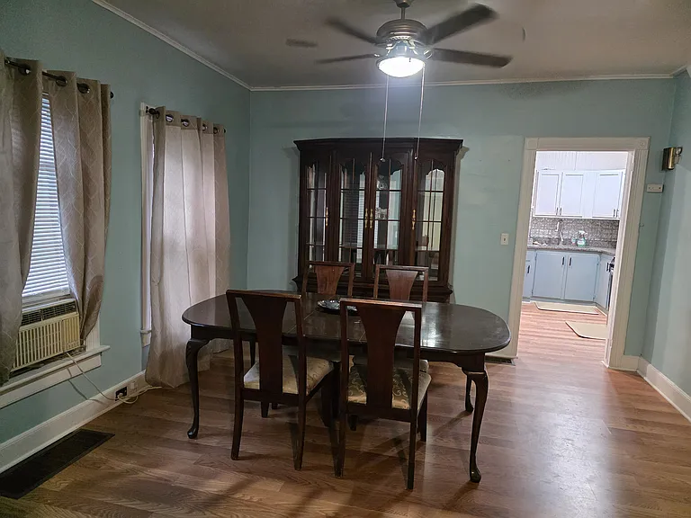 50 Grand Ave — Photo 3