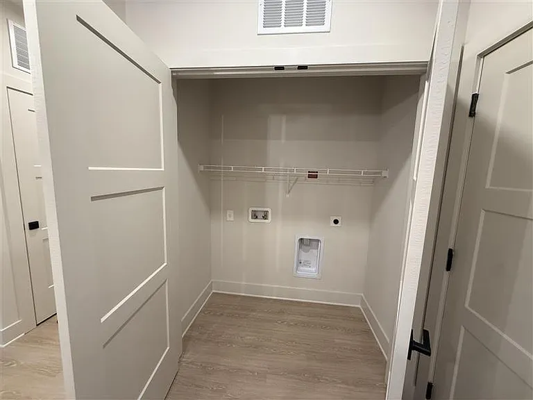 District on the Etowah Apartments — Photo 1362