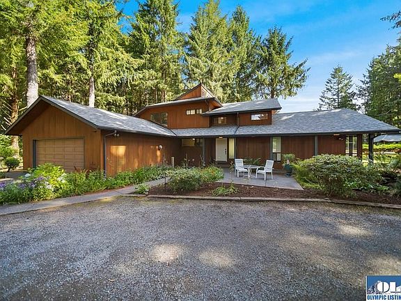 2nd image of 1171 Big Pine Way