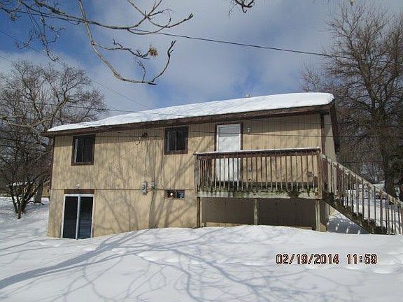 2nd image of 1574 Russell St