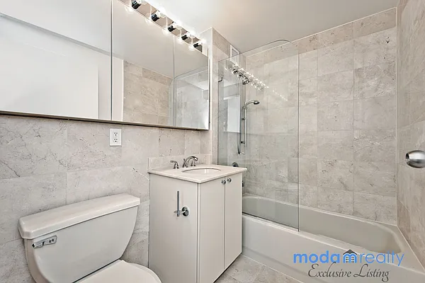 Rented by Moda Realty | media 24