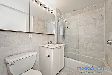 Rented by Moda Realty