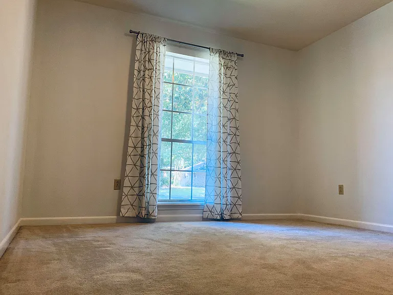 1523 Shawn Dr — Photo 17
