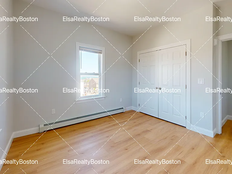 35 Francis St #2R — Photo 3