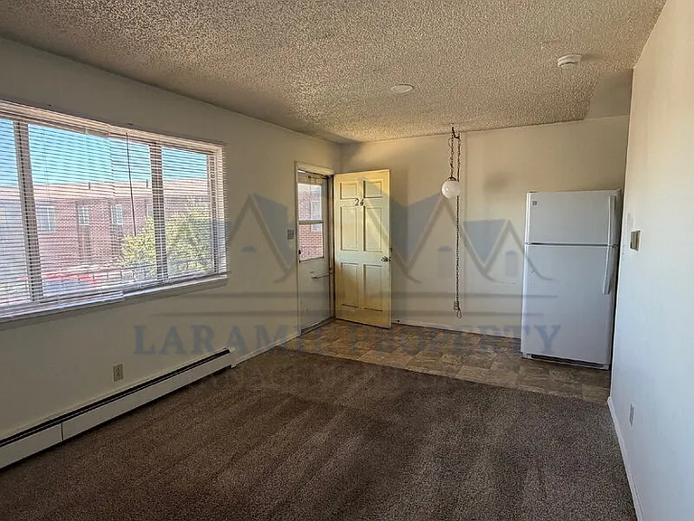 706 Downey St #24 — Photo 3