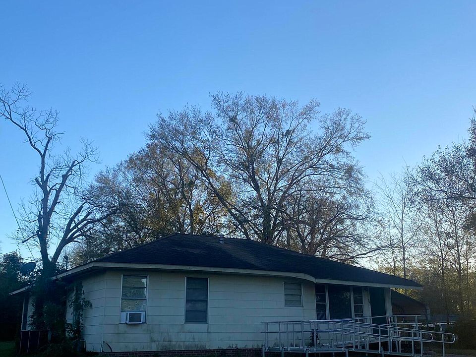 2nd image of 507 Fair St