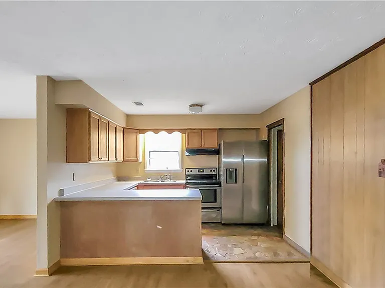 304 Olmstead Pl — Photo 7