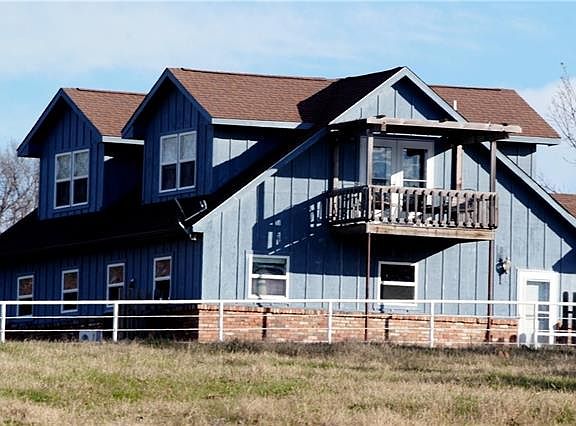 4th image of 1813 County Road 1010
