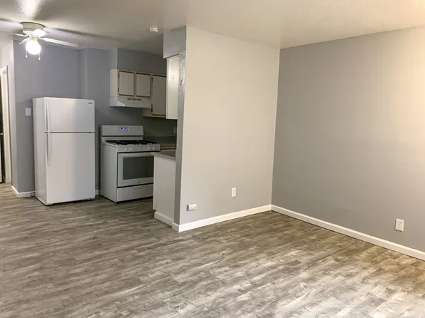 MOVE IN SPECIAL Studios @ $749.00