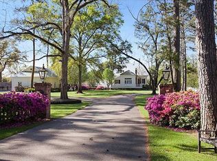 226 Esquinance St, Mandeville, LA 70448