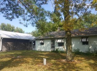 433 N 42nd Rd, Mendota, IL 61342