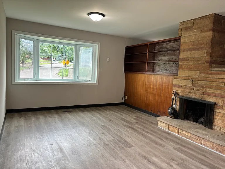 480 Hayden Ave — Photo 1