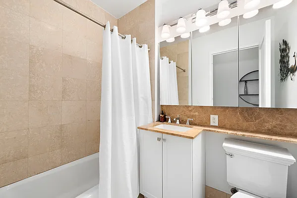 Rented by Compass | media 20