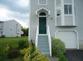 8238 Boatwatch Dr, Baldwinsville, NY 13027