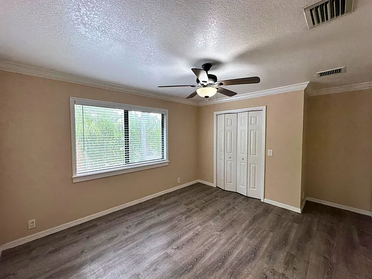 1331 S Federal Hwy #6 — Photo 11